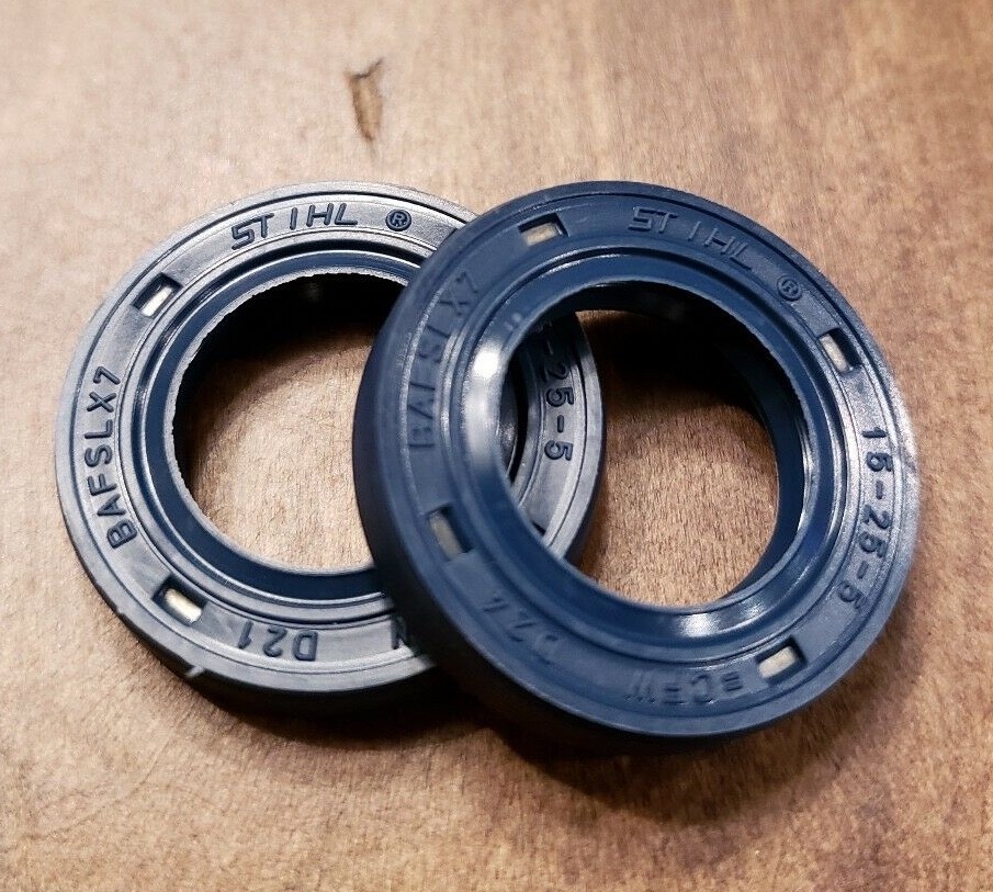 STIHL 9639-003-1585 (15x25x5) Oil Seal