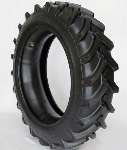 15,5-38-8 ARMOUR WR1 Tire. Pneumatic camera included